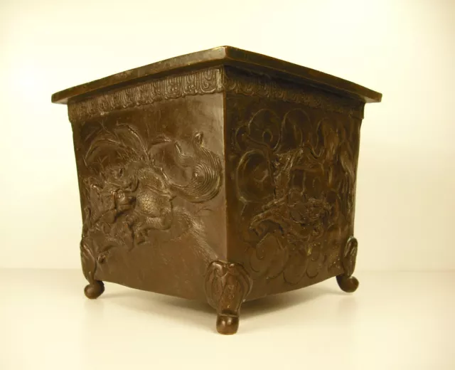 Cache-pot au dragon phoenix et tortues en bronze Japon c 1900 Japan planter