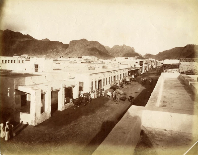 Algérie, Alger, rue arabe Vintage albumen print Tirage albuminé 18x24