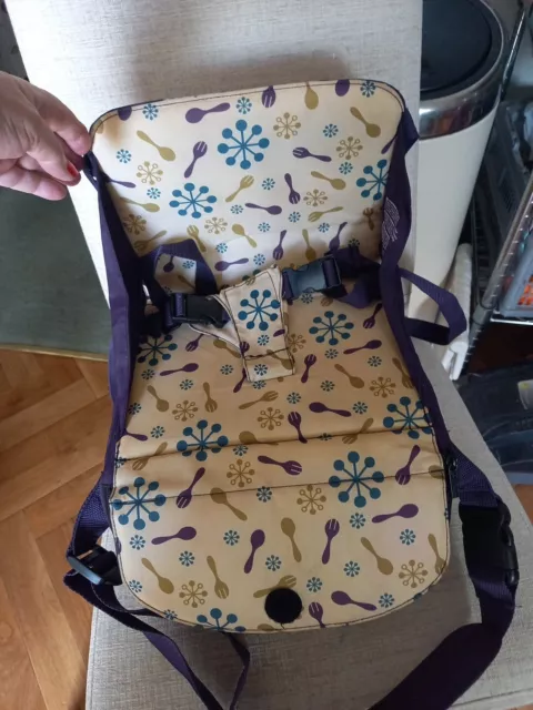 Munchkin Travel Booster Seat