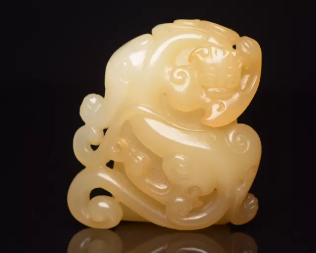 Chinese Exquisite Handmade Dragon Carving Hetian Jade Belt Buckle