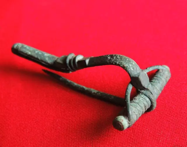 Ancient bronze Roman fibula brooch 2-4 century