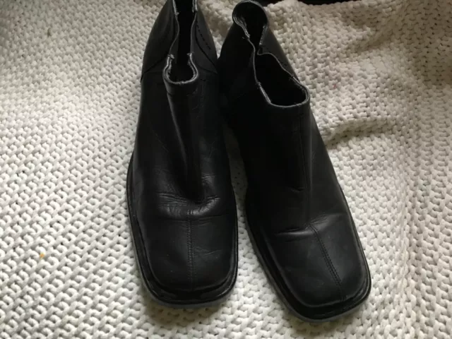Clarks hotsell springers boots