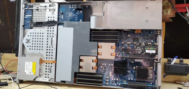 Apple Xserve 3,1 / 2x2.26Ghz Q-Core Xeon / 24GB / PCIe 500GB RAID / MacOS Sierra Apple Xserve 3,1 / 2x2.26Ghz Q-Core Xeon / 24GB / PCIe 500GB RAID / MacOS Sierra
