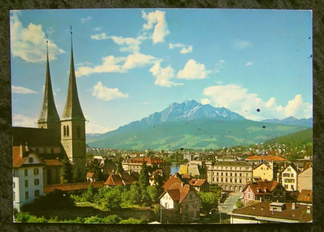 Postkarte: Luzern mit Hofkirche und Pilatus 1977