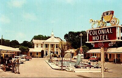 Saint St Augustine FL Colonial Court Hotel Motel Sign Old Cars Vtg Postcard View