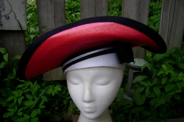 Vintage Women's red,  black & white  plaited  HAT - SANDRA - New York