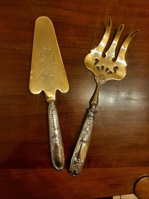 Lot de Couvert à servir le poisson en argent fourré et métal argenté à