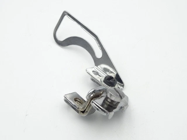 Looper para máquina de coser Overlock Brother EF4-B511 B531 MA4- B551 #147934-001 Looper para máquina de coser Overlock Brother EF4-B511 B531 MA4- B551 #147934-001