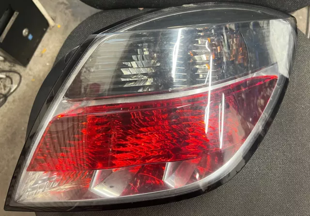 Vauxhall Astra Mk5 H 3 Door Drivers Off Side Rear Back Light Sri/Vxr