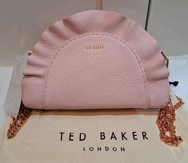 Ted shop baker siiindy