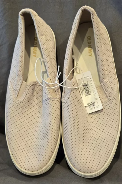 NWT Old Navy Slip On Canvas Tennis Shoes Sneakers Women’s Size 7 Light Taupe