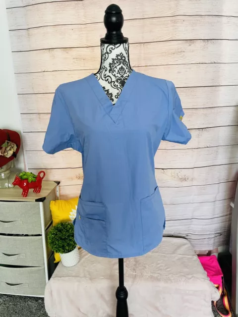 WonderWink Women’s Light Blue Short Sleeve V-Neck Scrub Top Size Small