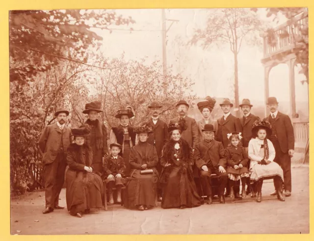 um 1890 Sepia Großphoto Echtphoto SACHSEN - Deutsche Familie  (220 x 165 mm)