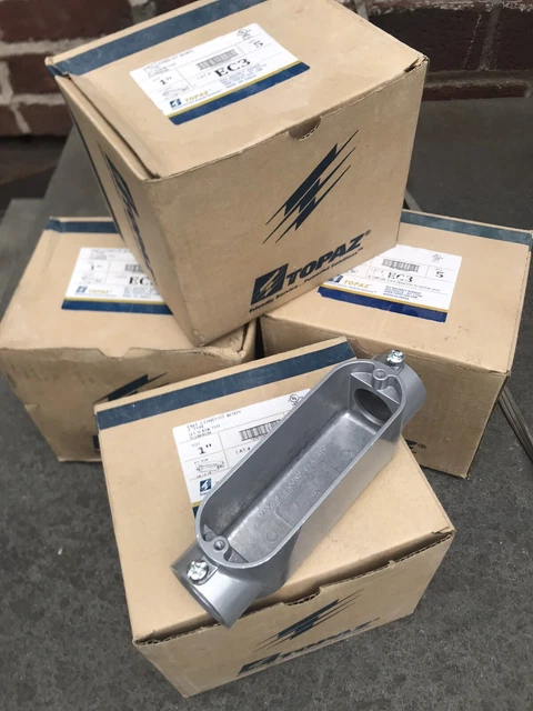 Lot Of 20 TOPAZ 1” CONDUIT BODY P/N EC3 PT-11N EMT ALUMINUM C TYPE