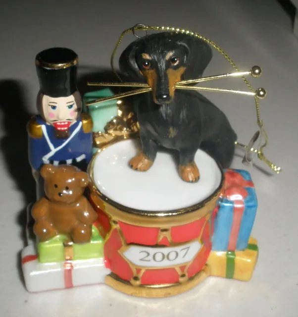 Dachshund Weenie Dog Danbury Mint Christmas Ornament 2007 in Box