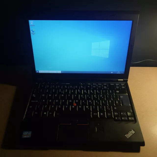Lenovo ThinkPad X220i Laptop Netzteil enthalten einen fehlenden USB-Anschluss