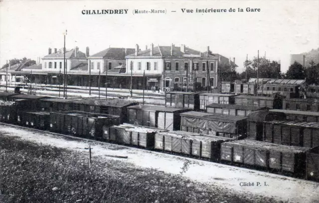 Cpa 52 Chalindrey Vue Interieure De La Gare (Wagons En Gare