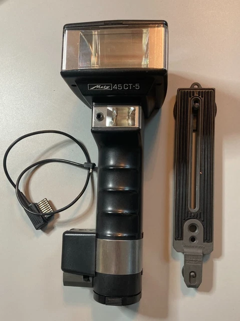 Metz Mecablitz 45 CT-5 Handle Mount Flash w/ 2- AA Battery Holders and Sync Cord