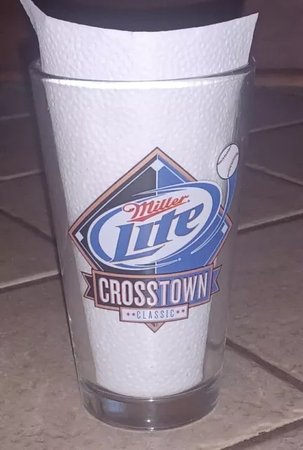 VTG Chicago White Sox v Cubs Crosstown Classic Miller Lite Beer glass 16 OZ PINT