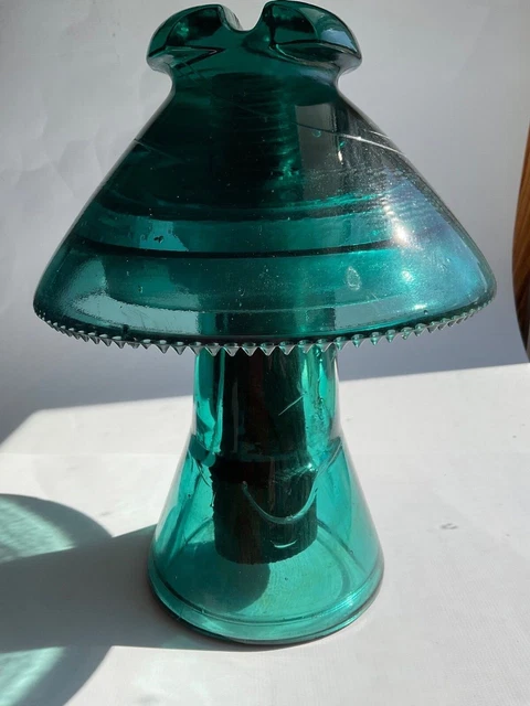 HEMINGRAY CD-304/310 “COOLIE HAT” 2 PIECE GLASS INSULATOR with AMBER SWIRL