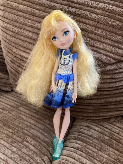 Ever After High Blondie Lockes Doll