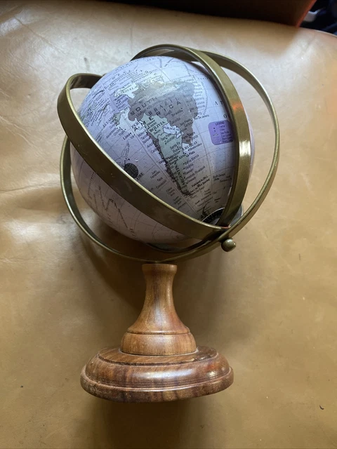 "Adorno de globo decorativo con contenedor de 9"""