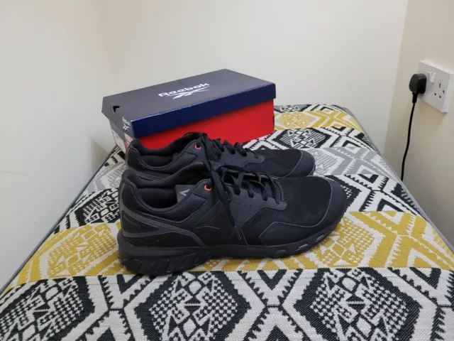 REEBOK MEN SHOES Running Sport Athletic Fashion Training Gym Zig