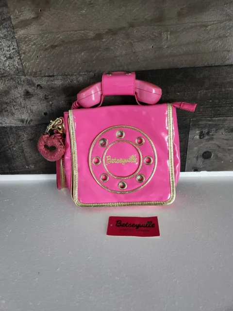 💥 CLEARANCE! Betsey Johnson handbag