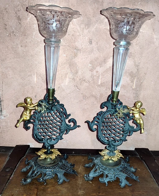 Paire de vase cornet Aux Putti / Chérubins Bronze Doré et brune cristal XIXe
