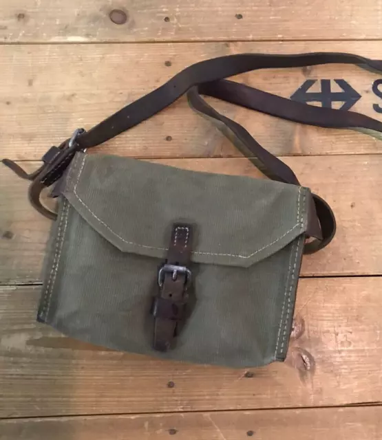1941 Vintage Swiss Army Military Shoulder Bag made of heavy Canvas and Leather