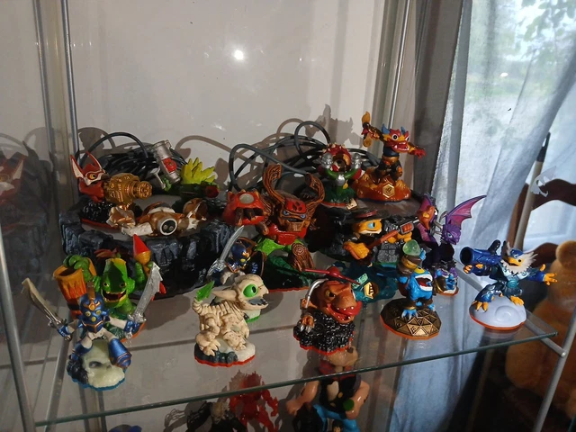 Lot 45 Skylanders + 2 Mondes (Glace & Pirate) + Portail – Très bon état - Jeux vidéo