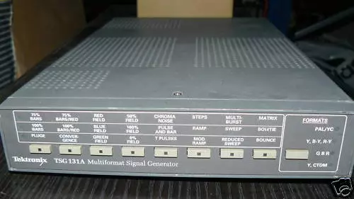 TEKTRONIX TSG131 A Multiformat Signal Generator Yc/ Pal EUR 189,00 ...