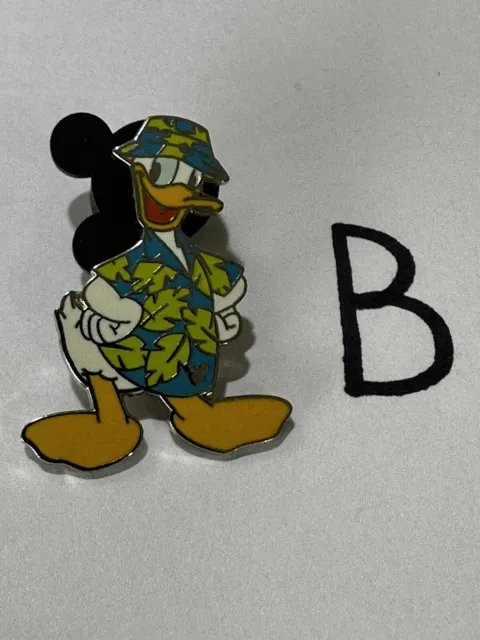 Donald Duck Tourist Pin - 2003 Disney Pin Trading - Happy Faced Disneyland