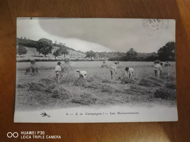 CPA - AGRICULTURE - a la campagne - les moissonneurs