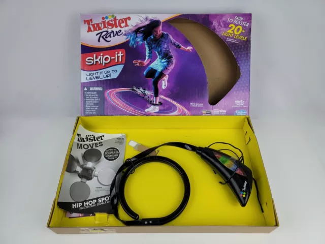 Hasbro Twister Rave Skip It A7092 Light Up Rave Ring 2012 Takes 3 AA Batt. NEW