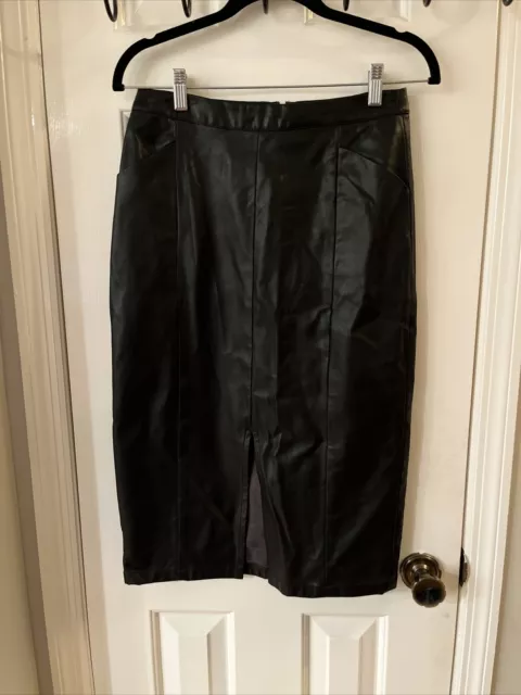 Faux Leather Skirt. Who. What. Wear. Size 6 Washable. Black. MIDI.