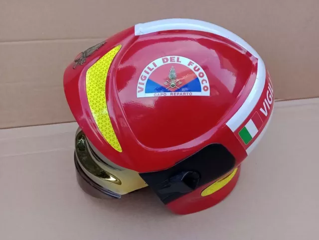 Casque de pompier italien