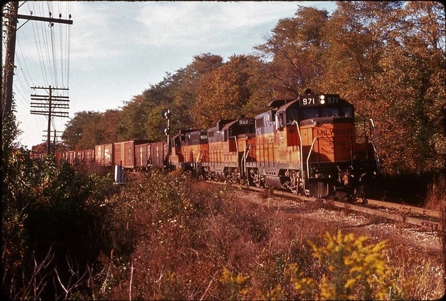 Milw Milwaukee Road 971 duplicate slide