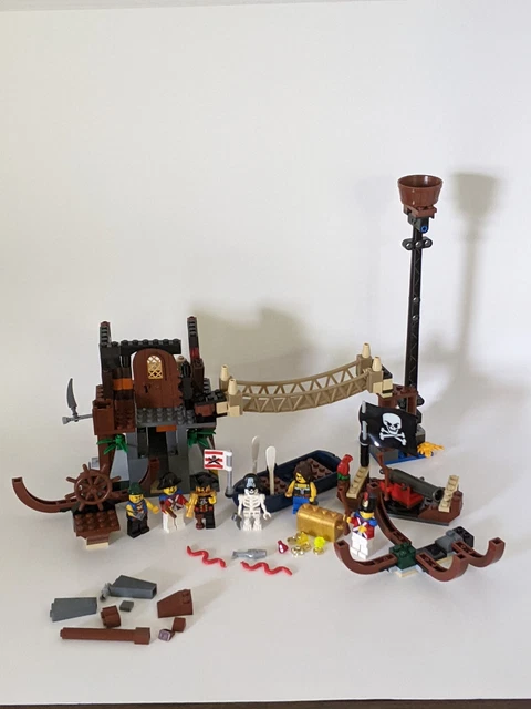 Lego Pirates Shipwreck Hideout (6253) Used READ DESCRIPTION-Some Pieces Missing