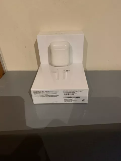 Apple AirPods 1st Generation with Charging Case - White