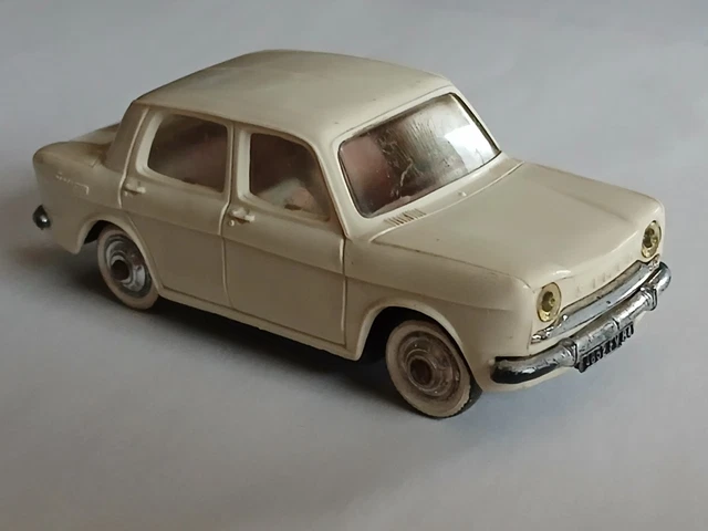 NOREV 1/43 SIMCA marly ambulance rouge et blanche restaurée EUR 20,00