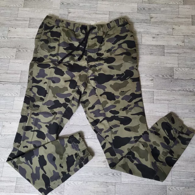 H&m mens camo pants sale