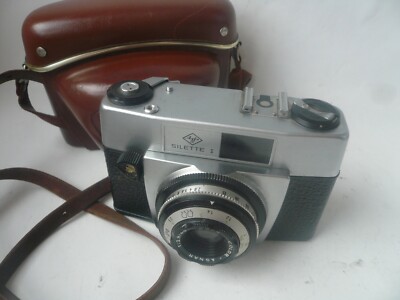Agfa CAMARA ANTIGUA AGFA ISOLA  I  AÑO 55 GERMANY FUNDA PIEL  BUEN ESTADO 