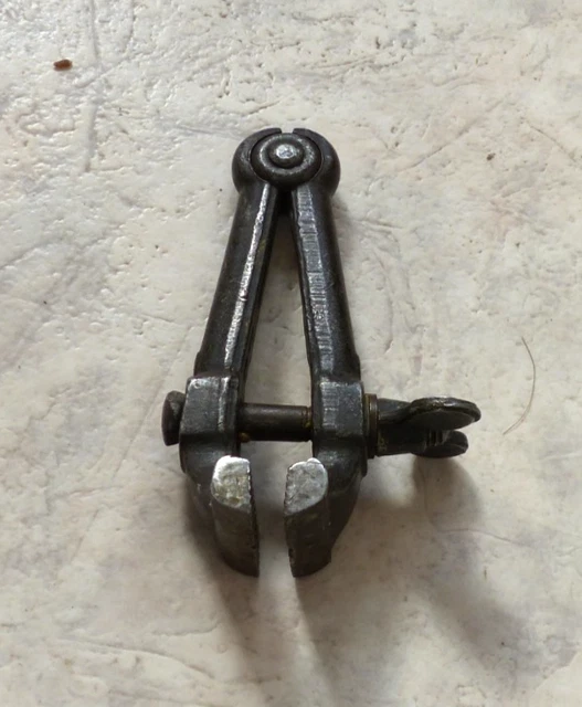 Étau De Serrage Ancien – Bijoutier, Horloger, Armurier – Outil Vintage Réglable En Acier