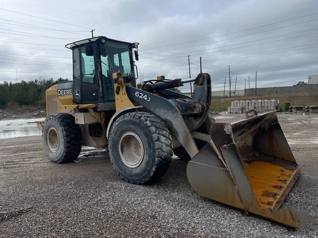 2005 John Deere 624J Wheel Loader # 3695