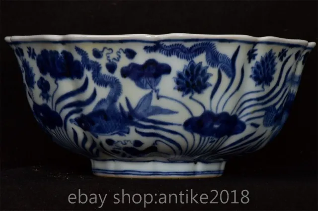 9" Old Chinese Xuan de blue glaze Porcelain an octagon fish pattern bowl