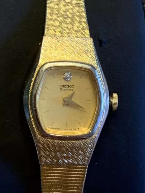 Vintage Seiko Watch Women Gold Tone Dial  2820-5059 New Battery Flex Mesh