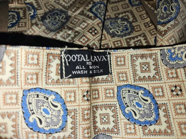 Vintage 1960s Beige Brown Blue Paisley Patterned Tootal Silky Rayon Cravat Ascot 3