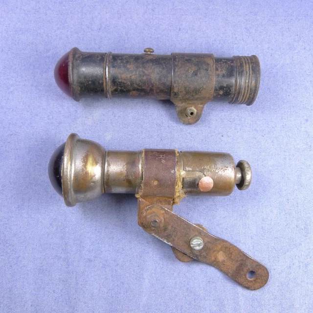 Ancien feu arrière pour vélo - Équipements vélos Ancien feu arrière pour vélo - Équipements vélos