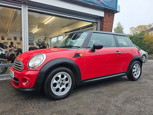 Mini Hatch 1.6 Cooper D Euro 5 (s/s) 3dr Diesel